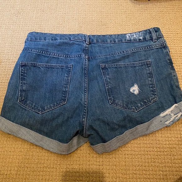 H&M jean shorts - Picture 2 of 2
